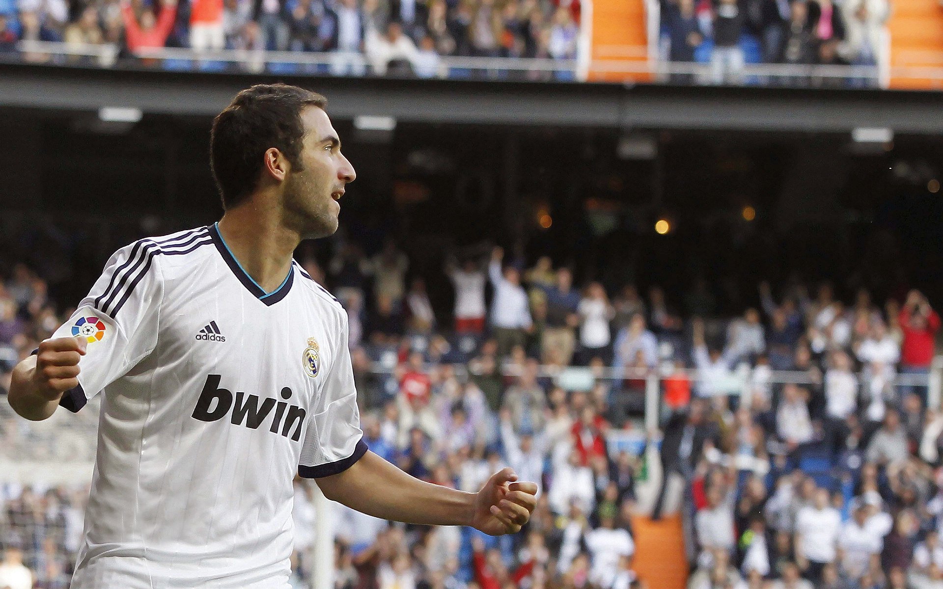 爱游戏app-五大联赛主力与替补表现差距对积分边际影响评估，五大联赛主场胜率