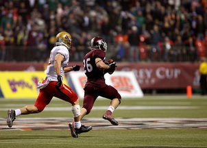 爱游戏全站注册-北京鸭本土球员逐渐挑起进攻重担，北京鸭男篮新logo